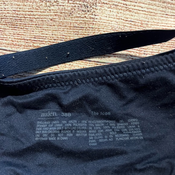 Navy Blue Target Auden ‘The Icon’ Bra, Size 38B, Adjustable And Versatile Straps - Picture 4 of 6